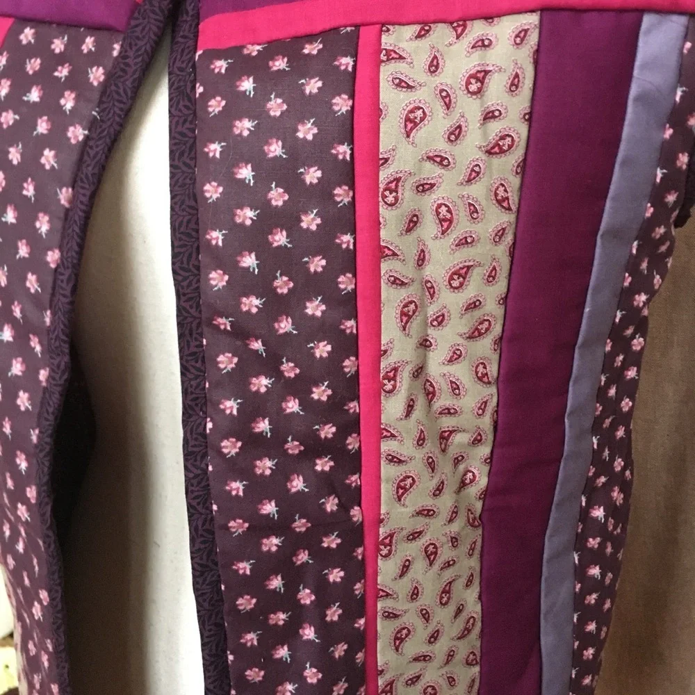 Vintage 70s 80s Handmade Quilted Patchwork Calico Paisley Purple Reversible Vest - Picture 9 of 11
